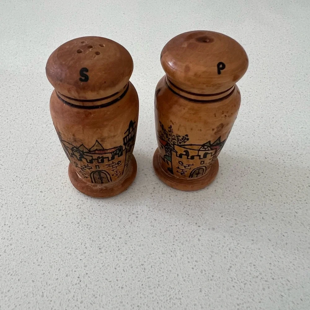 Vintage Wood Hand‎ painted Salt & Pepper Shakers With Stoppers
